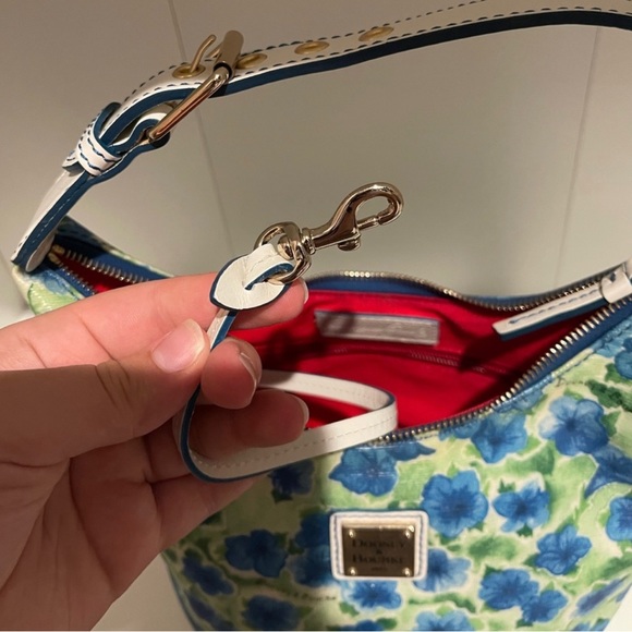 Dooney bag EUC unique pattern - Picture 9 of 13